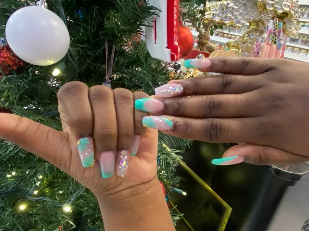 DJ NAIL SALON & SPA — Nail salon in Athens